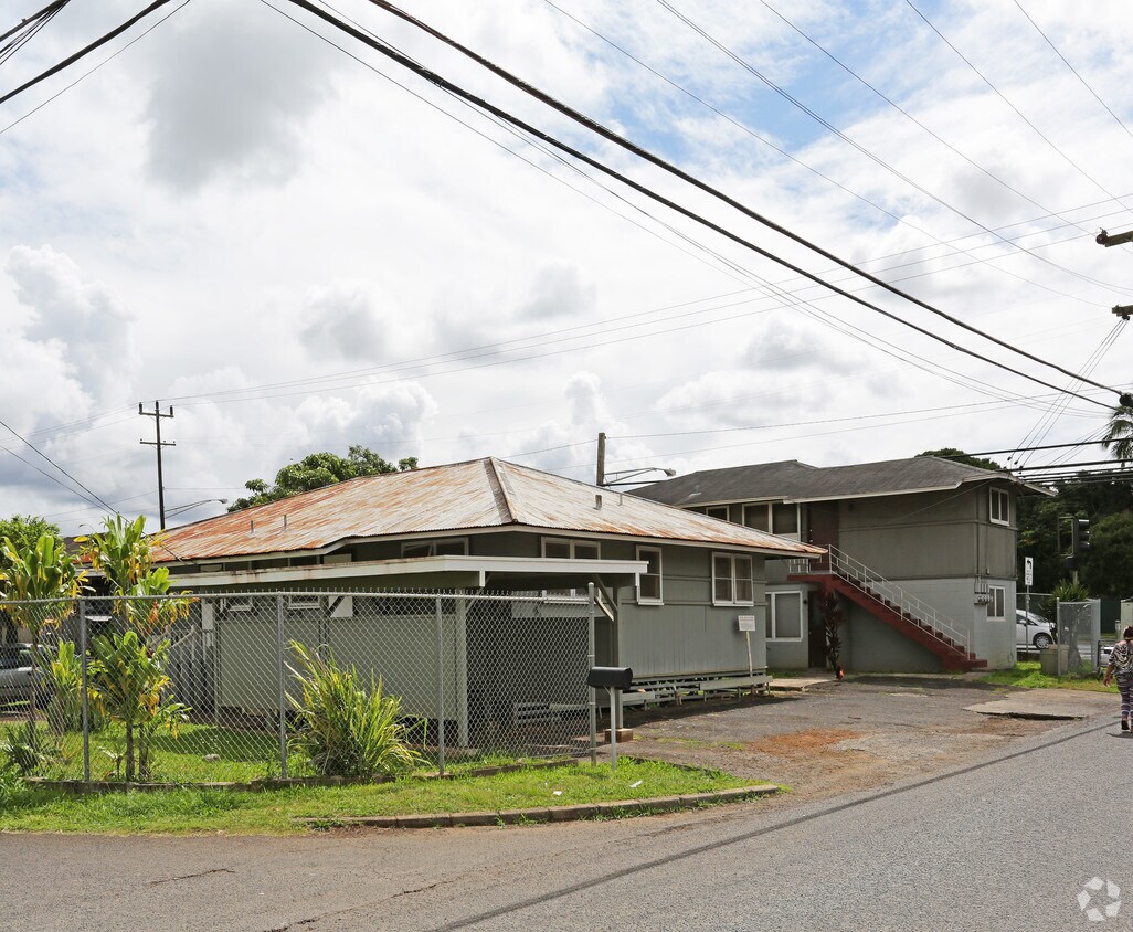 Foto del edificio - 14 Lakeview Cir