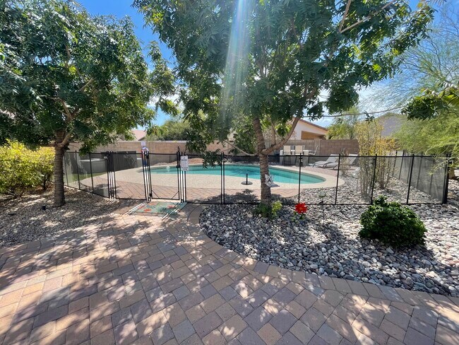 Photo - 2934 S Woodruff Cir House