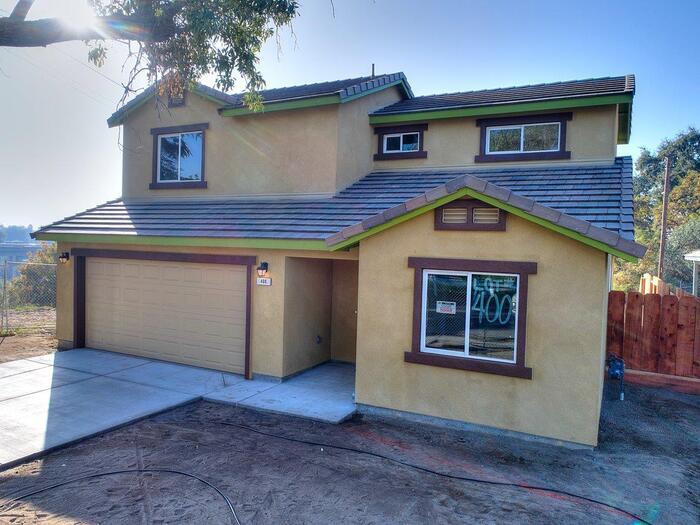 Foto principal - Modesto 3 Bedroom 2 Bathroom Home.