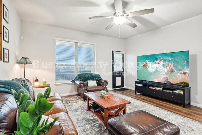 Photo - 10430 Barbeque Bay House