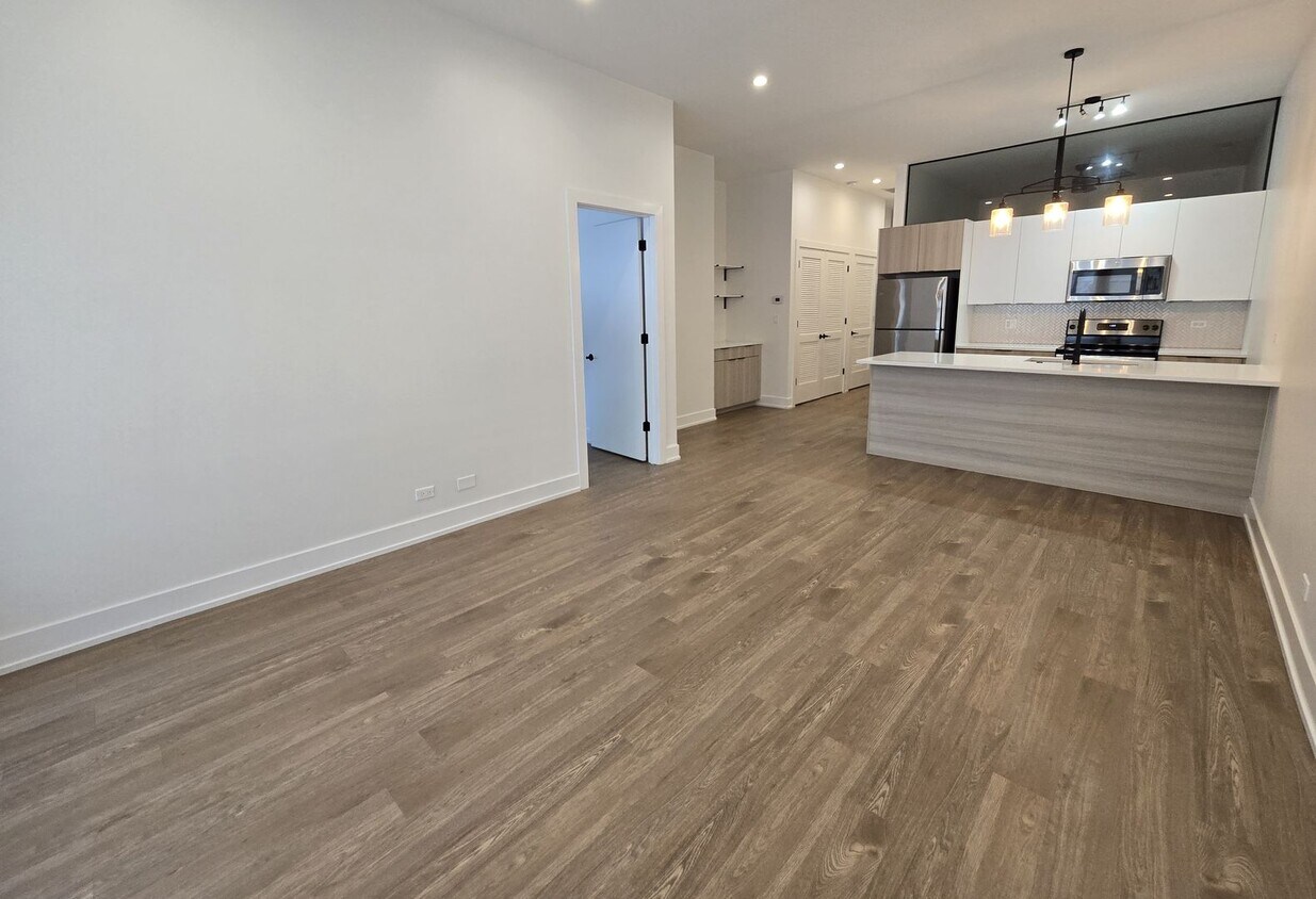 Foto principal - 3312 N Halsted St