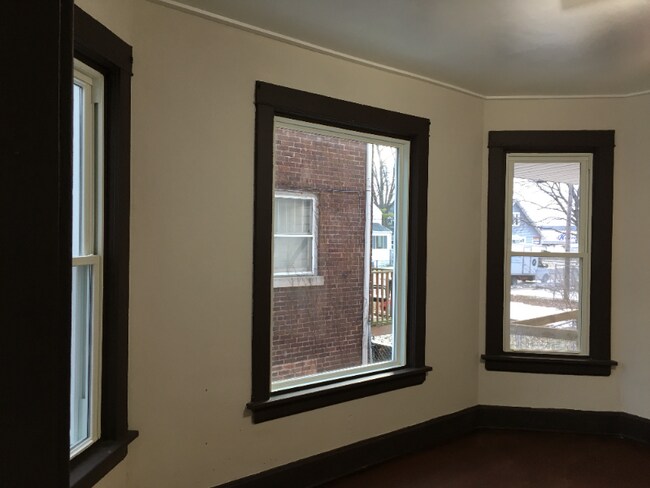 Building Photo - 6038 25th Ave