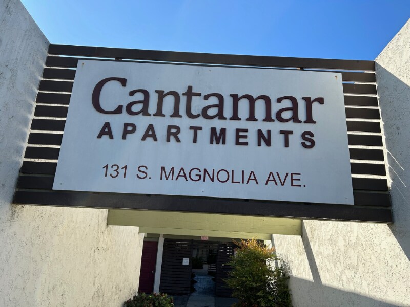 Foto principal - 131 S Magnolia Ave