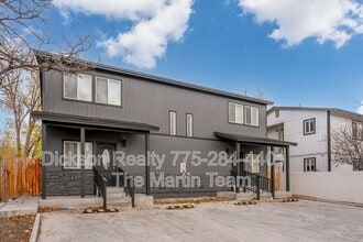 Building Photo - 121 Caliente St