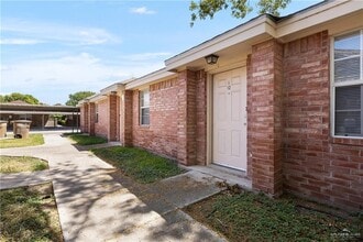 Building Photo - 2717 W Ringold Cir