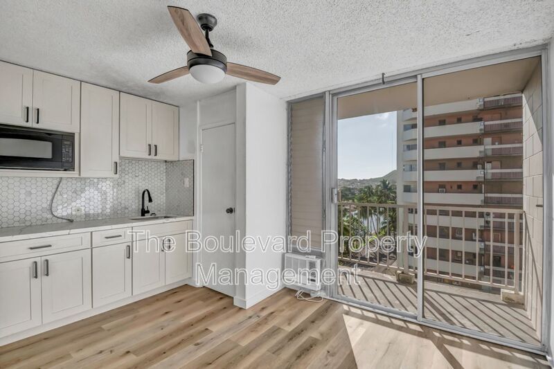 Foto principal - 2509 Ala Wai Blvd