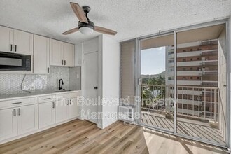 Building Photo - 2509 Ala Wai Blvd