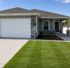 Building Photo - 2113 Brk Rdg Cir