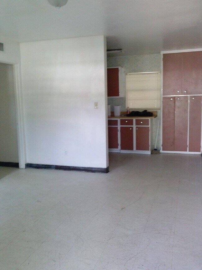 1043 30th St NW, Winter Haven, FL 33881 House Rental in Winter Haven