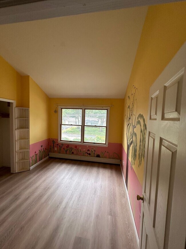 Foto del edificio - 2 Concord Dr