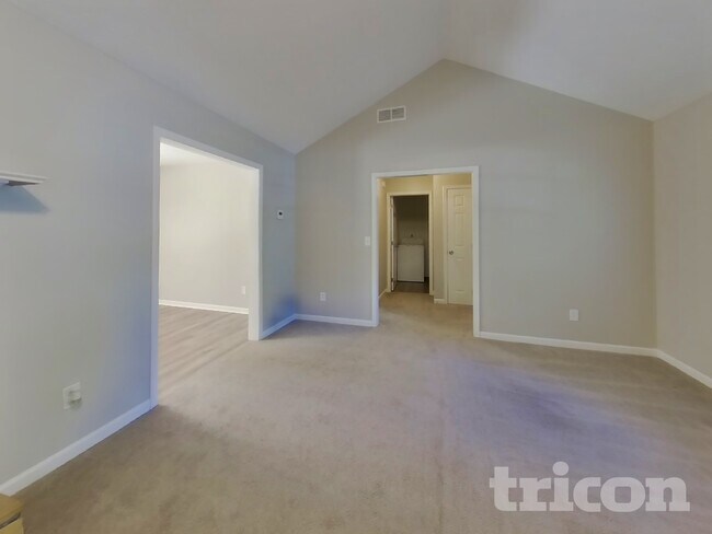 Foto del edificio - 410 Red Oak Ct