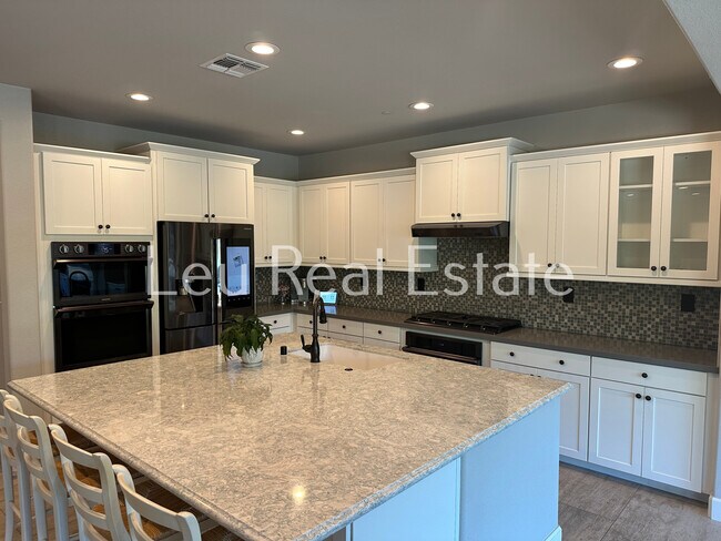 Building Photo - 5256 Florentino Lp