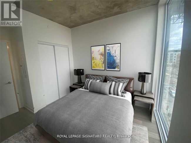 Building Photo - 1808 St Clair Ave W