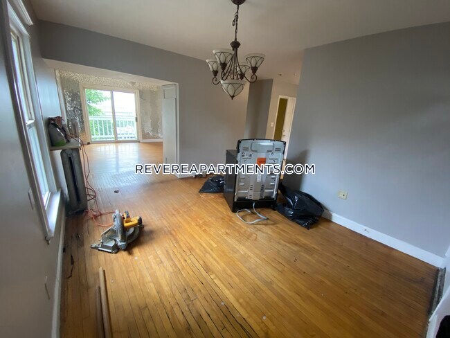 Foto del edificio - 136 Campbell Ave