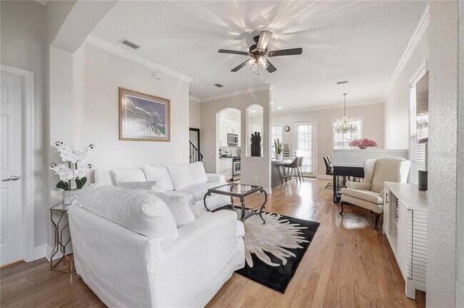 Foto del edificio - 2920-2922 Hansen Manor Ln