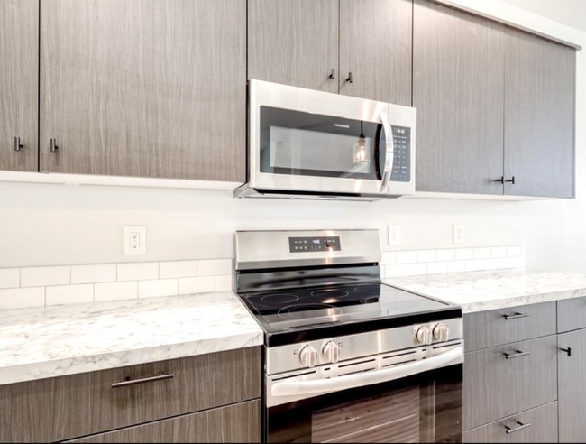 Building Photo - 2864 N Eagle Mdw Ave