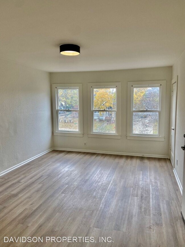 Building Photo - 3 br, 1.5 bath House - 531 Queen Anne