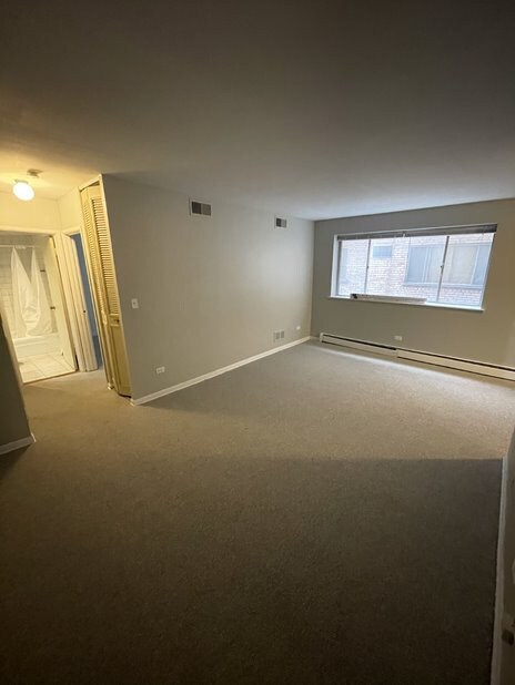 Foto del edificio - 541 W Oakdale Ave