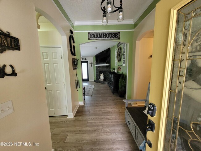 Foto del edificio - 906 County Rd 217