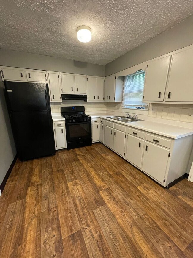 Foto del edificio - CENTRAL 6344-46