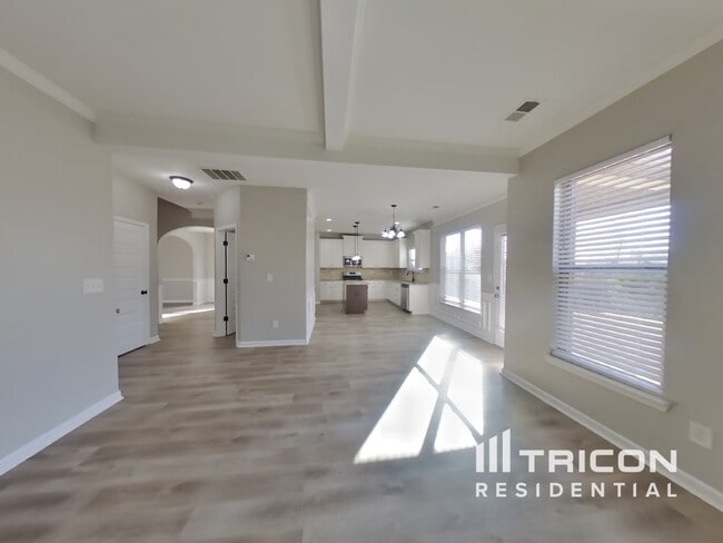 Building Photo - 409 Akers Dr