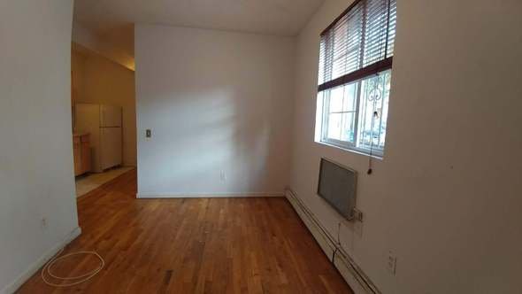 Primary Photo - 152 Lexington Ave