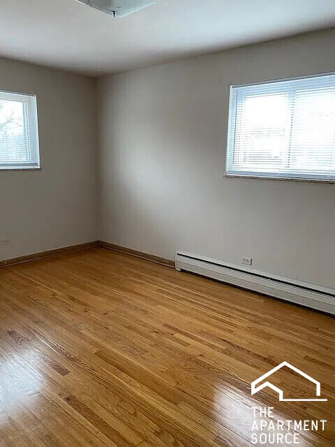 Foto del edificio - 1653 Oakwood Ave