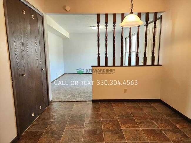 Building Photo - 1114 Derbydale Rd