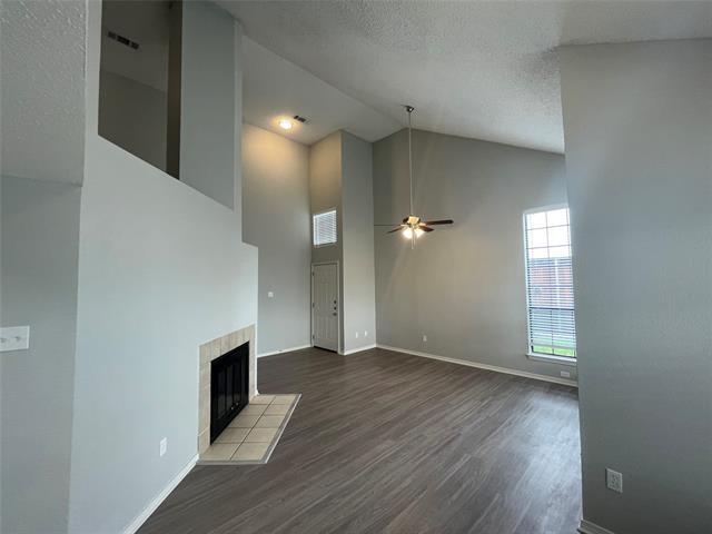 Building Photo - 923 Azalia Dr