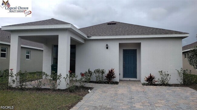 Building Photo - 816 Friendship Cir