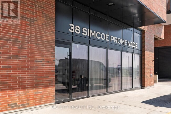 Building Photo - 38-638 Simcoe Promenade