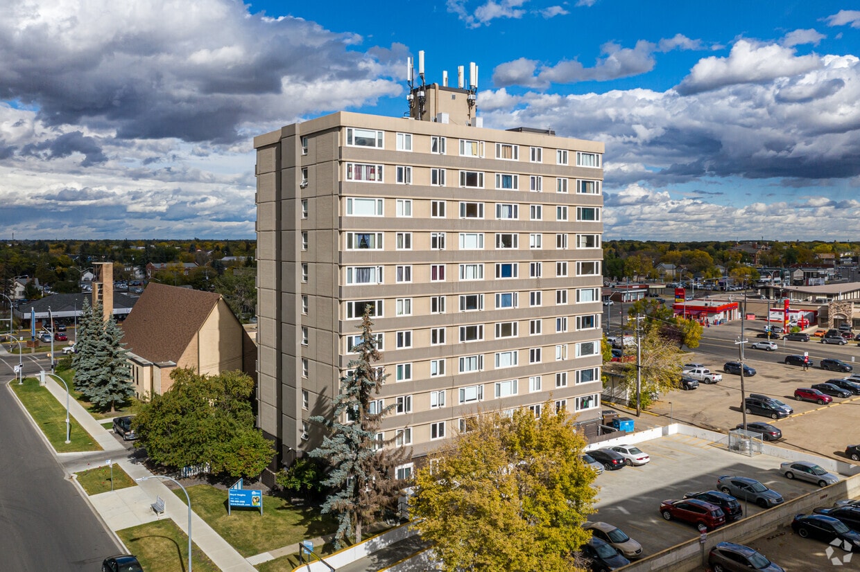 Kingsway Tower Apartments 11027 102nd St NW Edmonton, AB