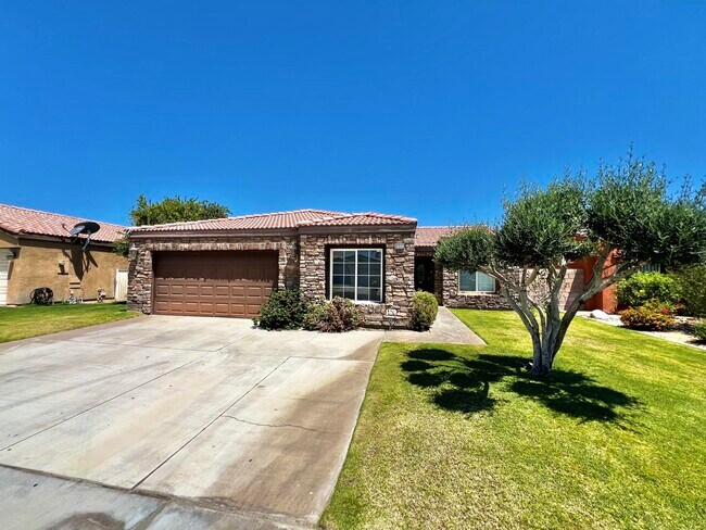 Foto del edificio - 82222 Pinyon Ave