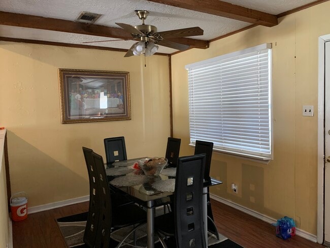 Foto del edificio - 9155 Doty St