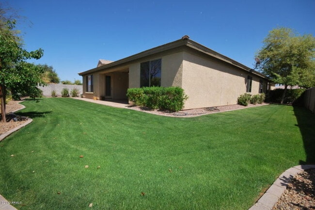 Building Photo - COMING SOON - Amazing 4 bedroom single lev...