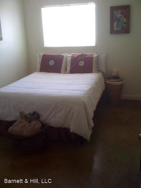 Building Photo - 1 br, 1 bath Apartment - 1415 Sewell St.