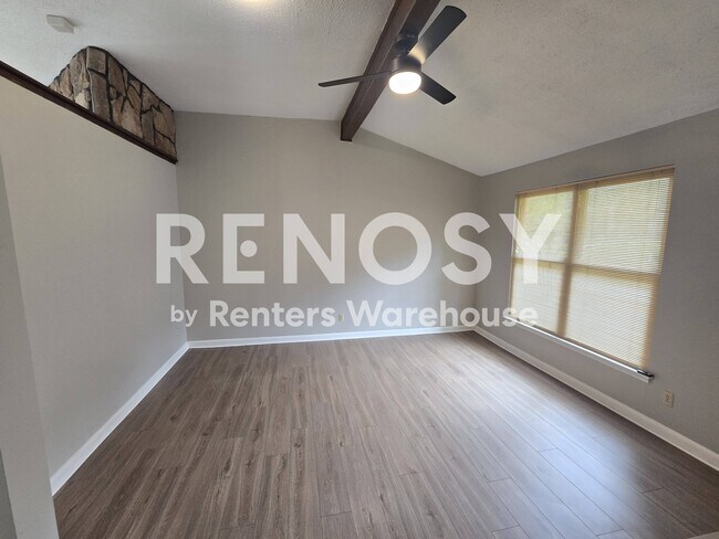 Foto del edificio - 4833 Huntlea Ct