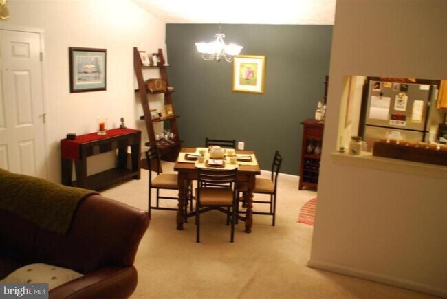 Foto del edificio - 5708 Olde Mill Ct