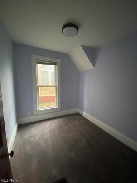 Building Photo - 2822 Woodbridge Ave