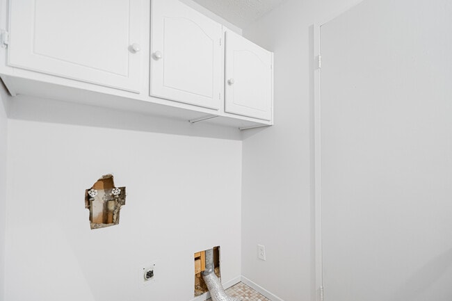 Building Photo - 40 Rue Racine