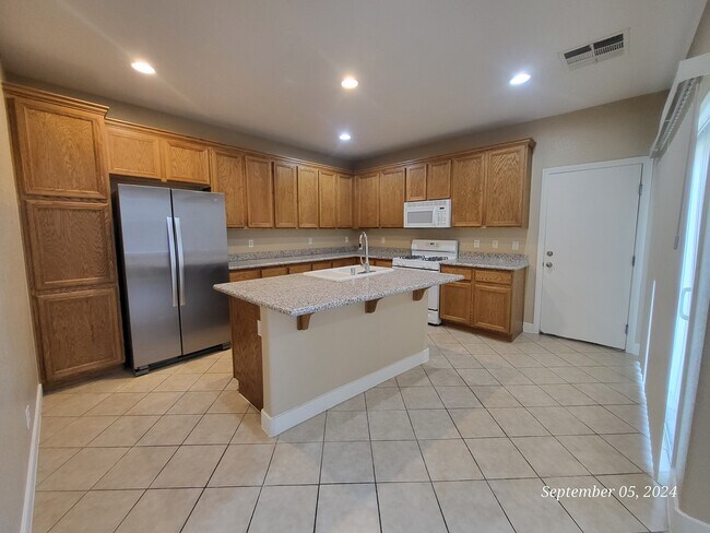 Foto del edificio - 1041 Big Oak Flat Ct