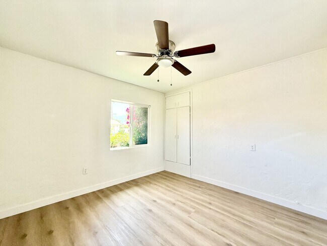 Foto del edificio - AVAILABLE NOW!!  RECENTLY UPDATED 1 Bedroom 1 Bathroom!! Apartment in Palm Desert