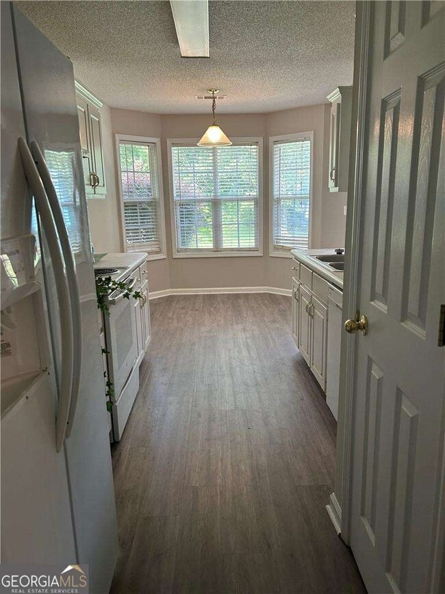 Foto del edificio - 1140 Katie Lynne Ln