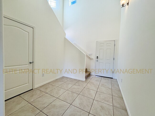 Building Photo - 11684 W Vanderbilt Farms Way