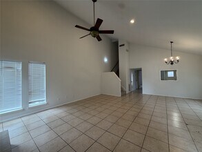 Building Photo - 7841 Green Lawn Dr