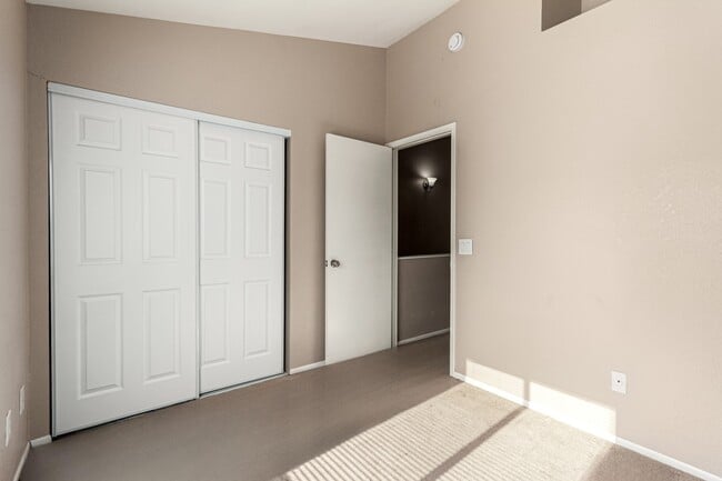 Building Photo - 18818 N 34th Dr