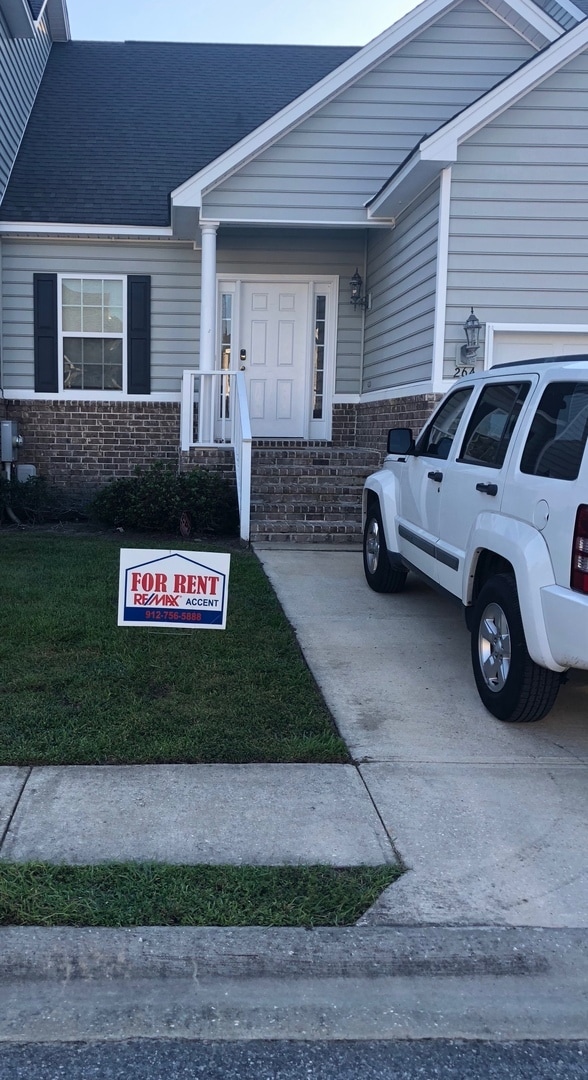 Building Photo - 264 Cypress Point Dr