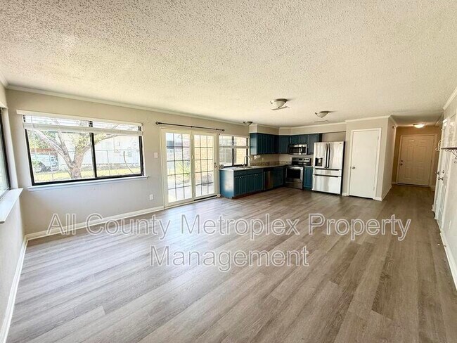 Photo - 2107 Rockwood Dr House