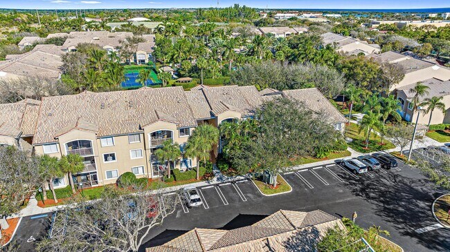 Foto del edificio - 266 Village Blvd