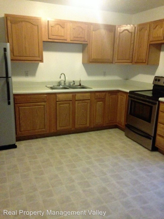 Building Photo - 3 br, 1 bath House - 111 Kingswood Estates